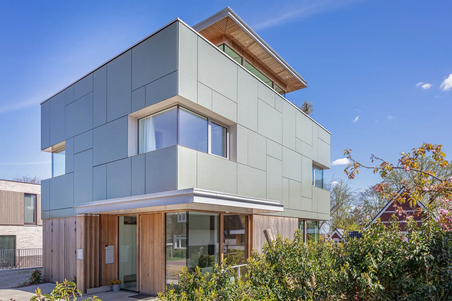 BIPV solar sunroof product reference